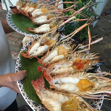 Ban U Thong Accommodations Ayutthaya Bagian luar foto